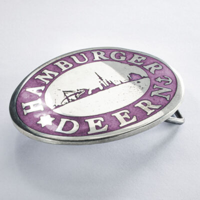 Gürtelschließe oder Gürtelschnalle, Motiv "Hamburger Deern", Format oval 8 x 6 cm erhaben, Farbe pink. Handarbeit von Neptunsgeschmeide.
