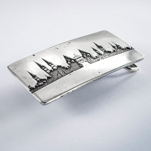 Belt clasp or belt buckle, "Lübeck Skyline" motif, long square format 9 x 4,5 cm recessed, color blackened. Handcrafted by Neptune Jewels.