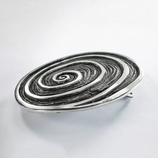 Belt clasp or belt buckle, motif "strudel" large, oval format approx. 10 x 6 cm, color blackened. Handcrafted by Neptune Jewels.