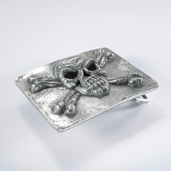 Belt clasp or buckle, "Skull" motif, rectangular format approx. 7 x 5 cm, blackened colour. Handcrafted by Neptune Jewels.