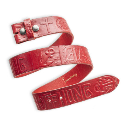 Handgeprägter Wechselgürtel, rot 4 cm, Motiv: Glaube Liebe Hoffnung. Textprägung. Ledergürtel von Neptunsgeschmeide.