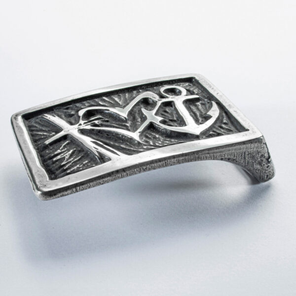 Motif belt buckle or belt clasp faith love hope symbols, rectangular format approx. 7 x 4,5 cm, blackened color. Handcrafted by Neptune Jewels.