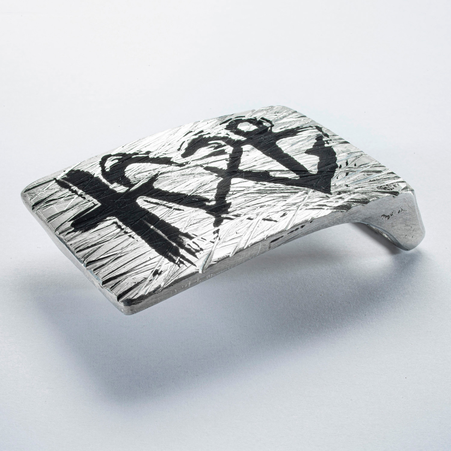 Schwarz vintage / gefeilt