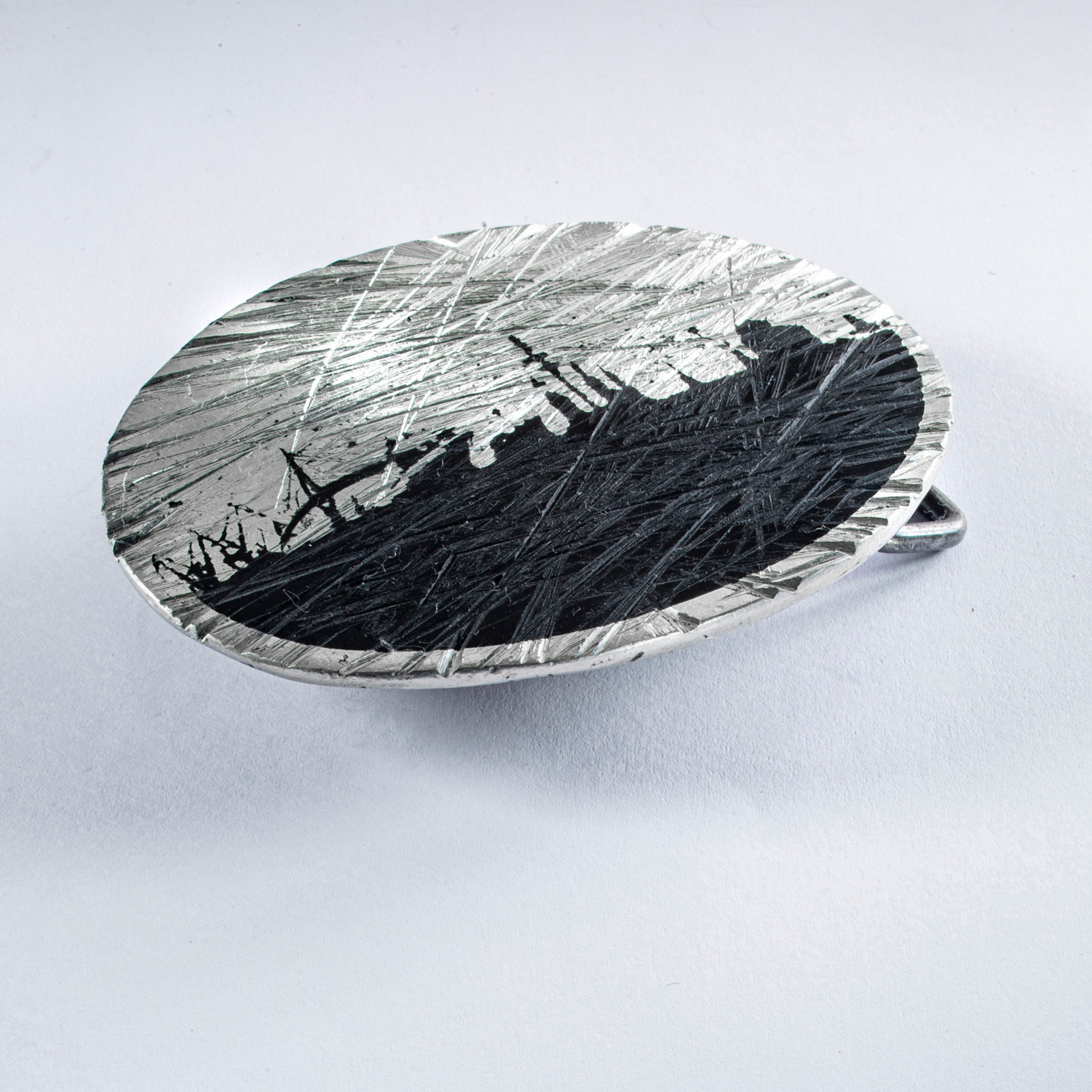 Schwarz vintage / gefeilt