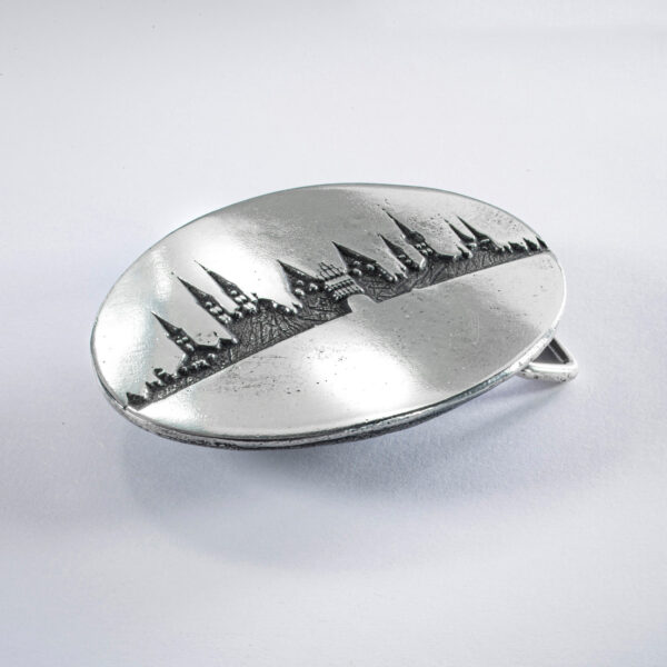 Belt clasp or belt buckle, motif Lübeck skyline, oval format 8 x 6 cm, color black. Handcrafted by Neptune Jewels.