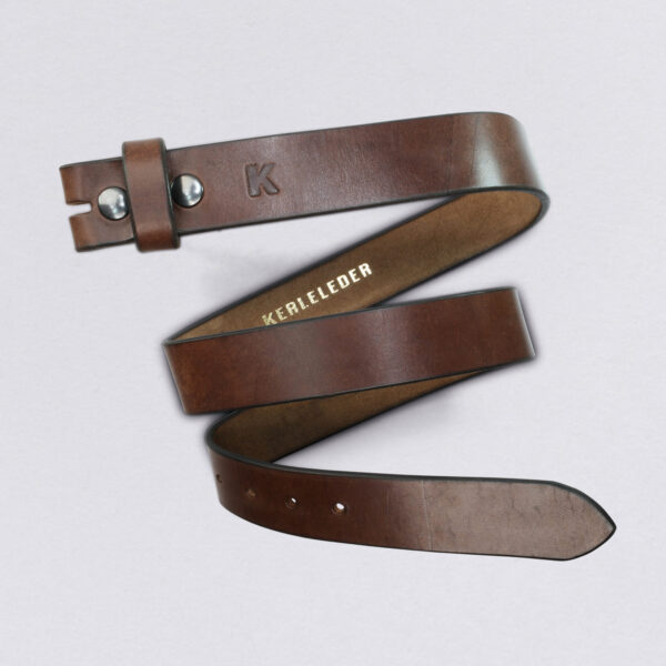 Interchangeable belt Kerleleder® Robust brown from NeptunsSchmeißel. Picture of the leather strap, robust quality. 4 cm width.