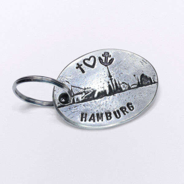 Large oval key ring, Hamburg port with cross, heart and anchor, Hamburg embossing, recessed motif, Neptune jewels.