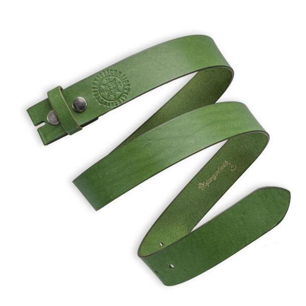 Simple interchangeable belt Robust Apple Green by Neptunsgemgeide. Picture of the leather strap, robust quality. 4 cm width.