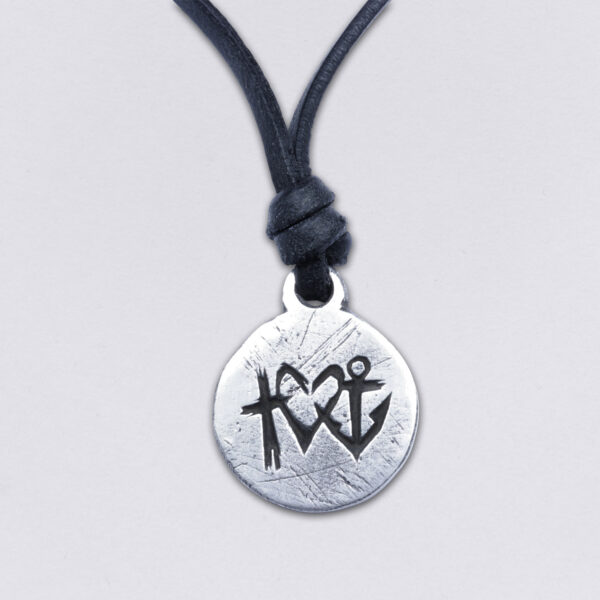 Necklace Faith Love Hope on a leather cord by Neptune Jewels. Pendant size: about 3 cm in diameter. detail picture. Black leather 4mm.