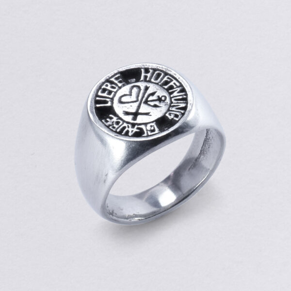 faith love hope signet ring blackened. Size approx. 16 x 25 mm, made of Neptune jewelry.