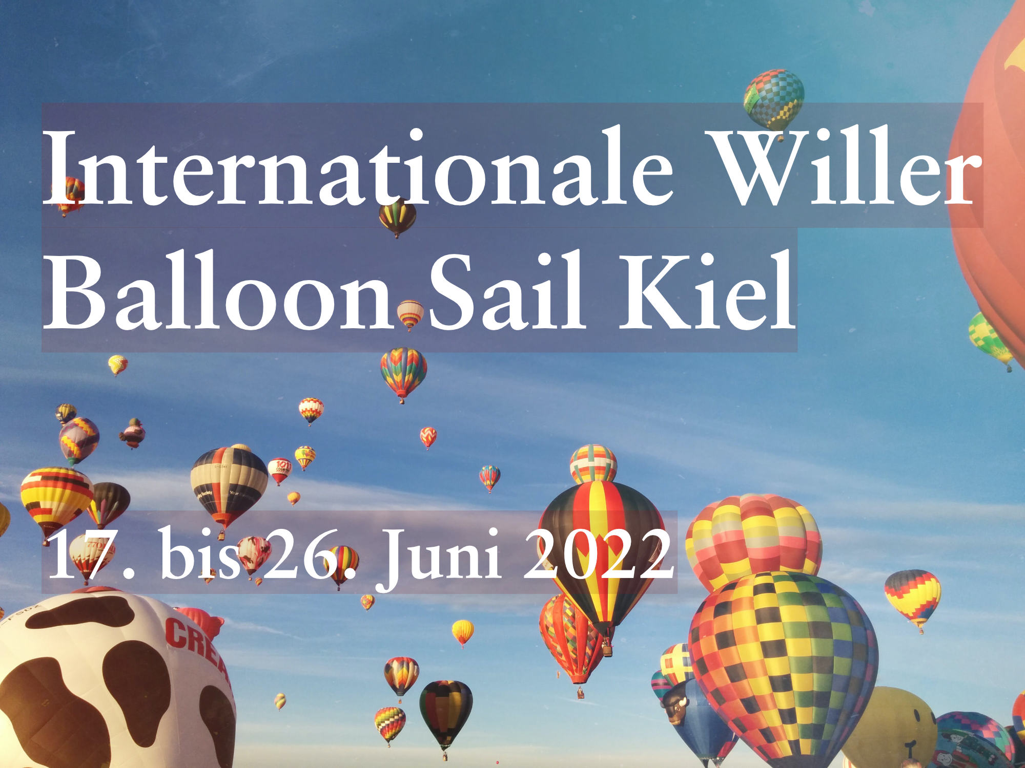 internationale Willer Balloon Sail Kiel, Veranstaltungshinweis für die Aktuellseite bei Neptunsgeschmeide. Bild Ballon über Kiel. Bild von scott webb unsplash
